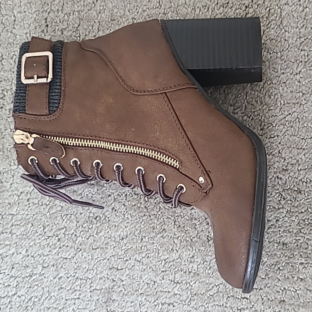 Call it Spring boots - Picture 2 of 9